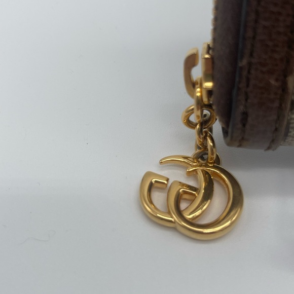 Authentic Gucci Zip Around Wallet - Picture 4 of 9